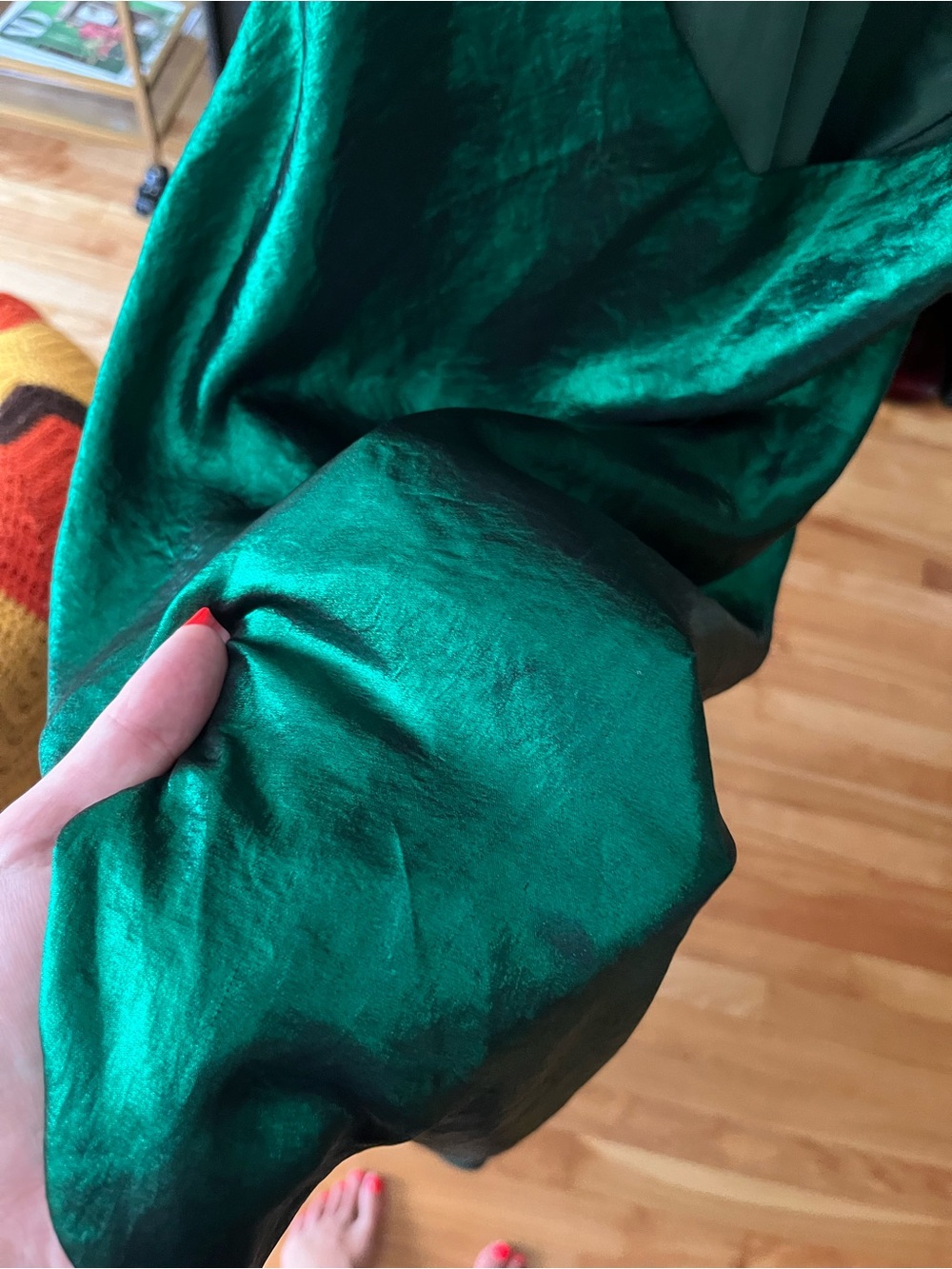 House of Harlow 1960 Deep Green Satin Dress with Gold Label - Picture 4 of 5